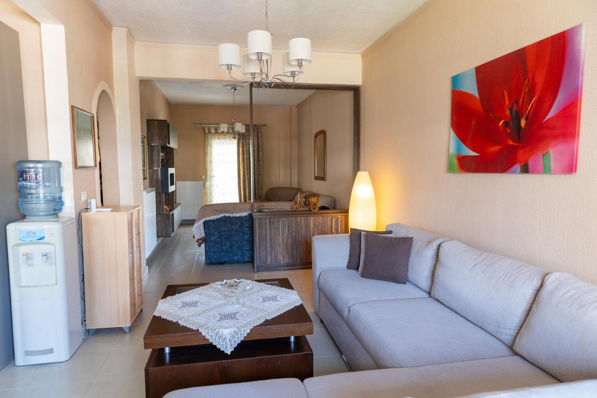 Kaiti'S House Apartment Peraía Екстериор снимка