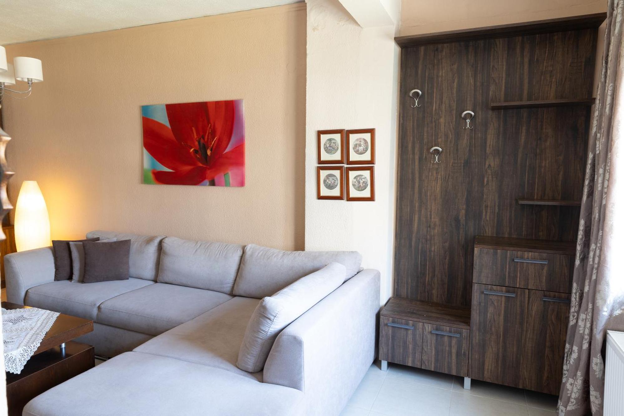 Kaiti'S House Apartment Peraía Екстериор снимка